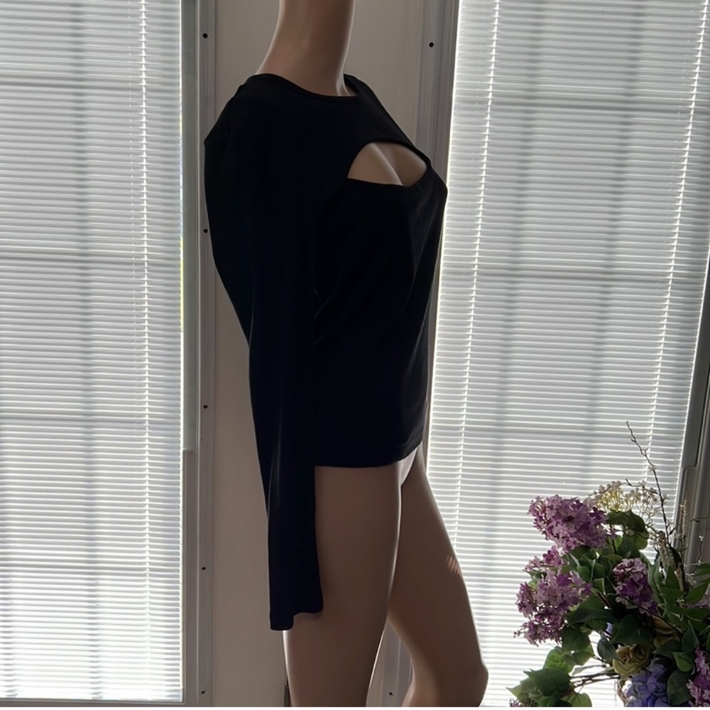 NWOT BCBGENERATION Ribbed Cutout Top - Picture 3 of 6